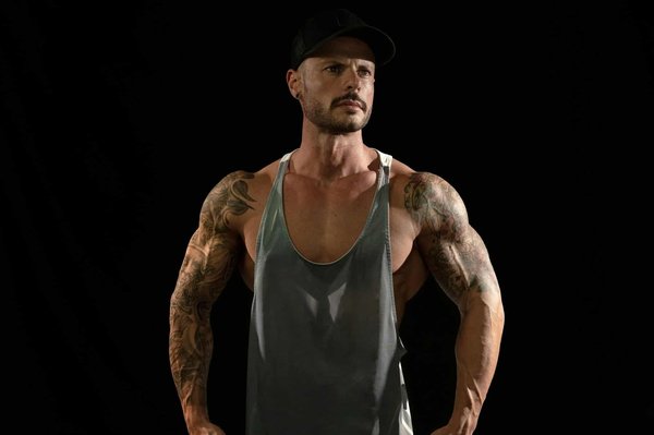 ¿Cuáles son los mejores ejercicios para fortalecer los músculos de la parte baja de la espalda para quienes practican musculación?