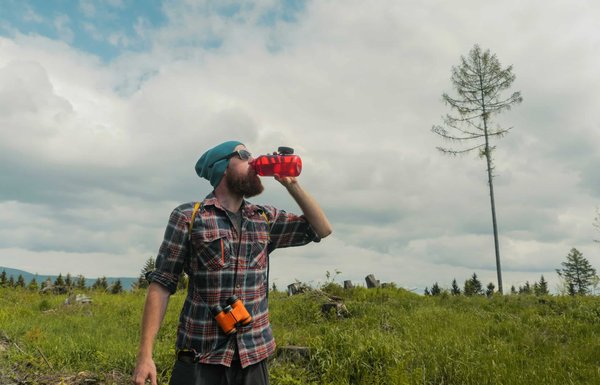 ¿Cómo prevenir las infecciones urinarias con una hidratación adecuada?